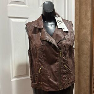 New Ashley By 26 International vest